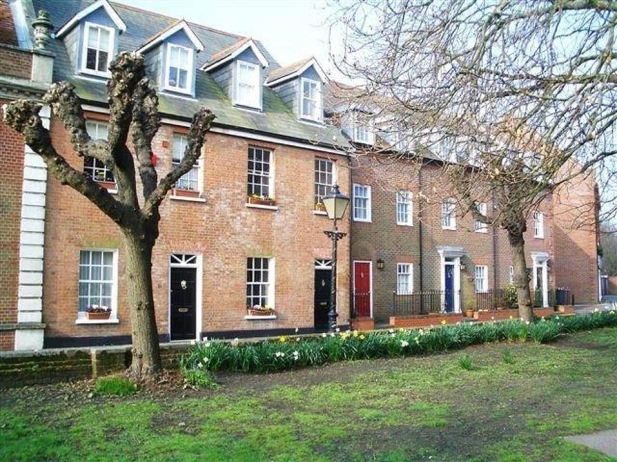 The Quay - Old Town Poole B&B - Great Location - Secure Free Parking Bagian luar foto